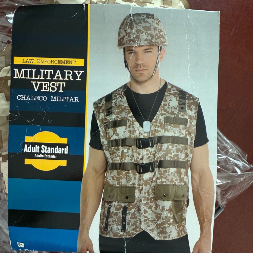Brand new!! Adult Standard Camo Military Vest